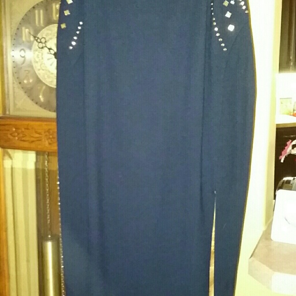 Suit - Picture 2 of 2